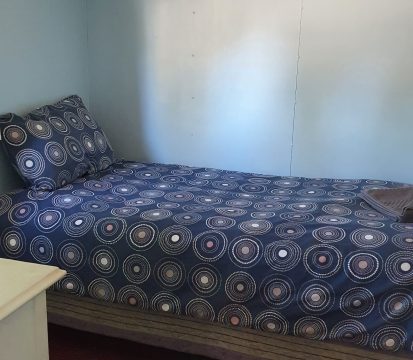 Van 10 Single bed